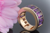 Moderner Designer Ring in 750er Rotgold mit Amethyst im Baguette Schliff 