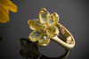 Designer Ring Motiv Blume mit Goldberyll und Peridot in 750er Gelbgold LP 2.710,- 