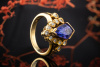 Besonderer Ring mit leuchtendem Tansanit und Top Brillanten in Gold 750 