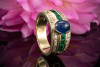 Saphir Cabochon Ring mit Smaragd und Brillanten Handarbeit in 750er Gold 