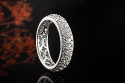 Bandring Memoire Ring mit 3 Reihen Diamanten 1,81 Carat in Weißgold 750