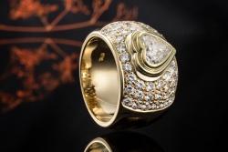 Herz Diamant Ring mit Brillanten Gelbgold 750 Goldschmiedearbeit Massiv