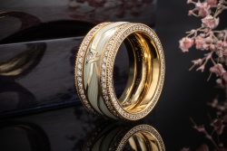 Wellendorff Ring Brillantflügel mit Schutzengel Brillanten in Gold 750 Gr. 56