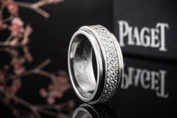 Piaget Possession Ring Drehring mit 1,2 ct. Brillanten in Weißgold Gr 54