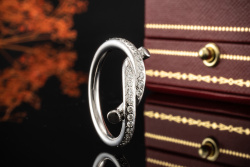 Cartier Ring Entrelaces mit Diamanten Brillanten in Weißgold 750 FullSet