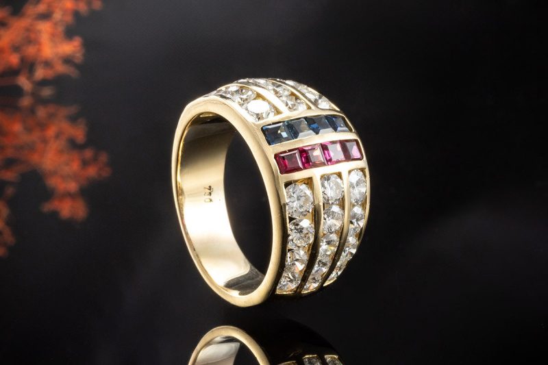 Ring Rubin Saphir Diamanten Rot Blau Weiß Goldschmiedearbeit in Gold 750 