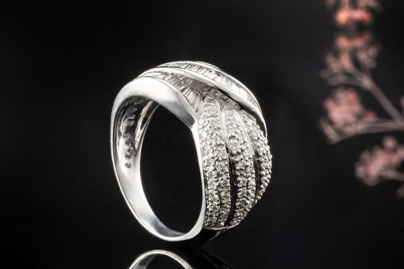 Ring in Weißgold 750 mit Diamanten Brillant Baguette Goldschmiedearbeit 