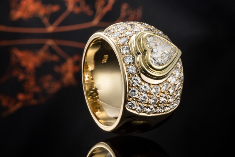 Herz Diamant Ring mit Brillanten Gelbgold 750 Goldschmiedearbeit Massiv 