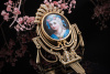 Antikes Schmuckset Brosche und Ohrringe mit Miniatur Malerei in Gelbgold 