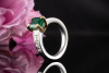 Wempe Smaragd Ring mit Princess Cut Diamanten in Weißgold mit Roségold 