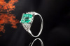 Smaragd Ring Emerald Cut mit Diamanten Brillanten seitlich Weißgold 750 