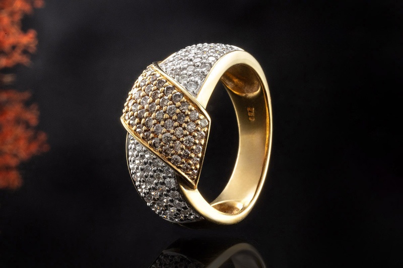 Ring Goldschmiedearbeit mit 1 Ct. Diamanten Braun Weiß in 750er Gelbgold 