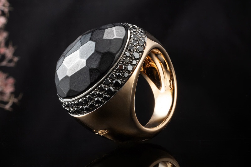 Pomellato Ring Victoria Gagat Jet und Schwarze Diamanten in Roségold 750 