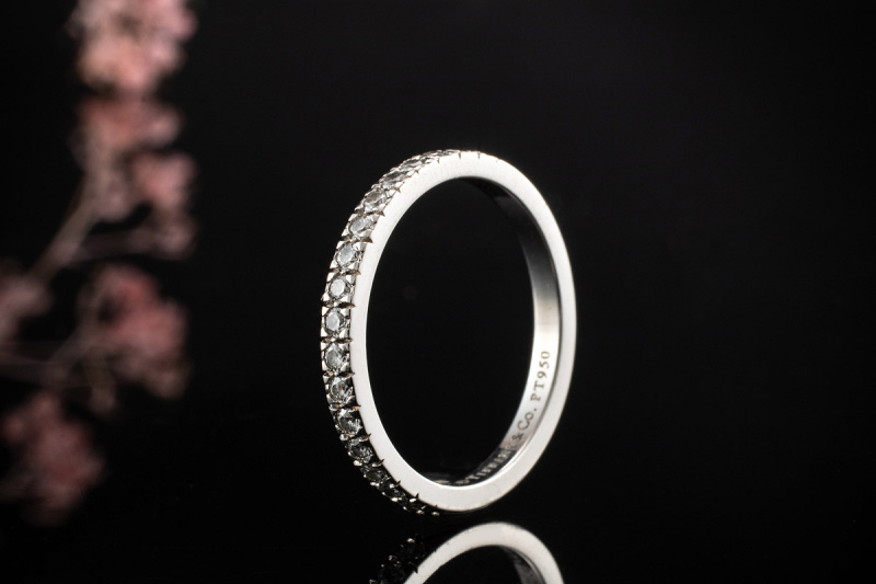 Tiffany Soleste Eternity Ring mit Diamanten Halbmemoire in 950er Platin 