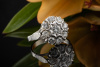 Art Deco Ring mit feurigen Top Diamanten Brillanten in 750er Weißgold 