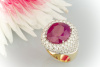 Imposanter Rubin in Ring mit Diamanten Brillanten VSI in 750er Gelbgold 