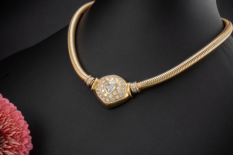 Simon Luxus Herz Collier mit Herzschliff Diamant und Brillanten Gold 750 