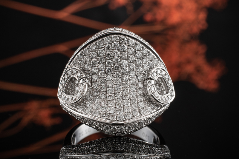 Brillantring Ring mit beweglichen Herzen und Diamanten in 750er Weißgold 