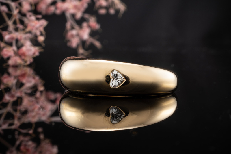 Chaumet Paris Ring mit 1 Diamant im Herzschliff in 750er Gelbgold Arbeit 