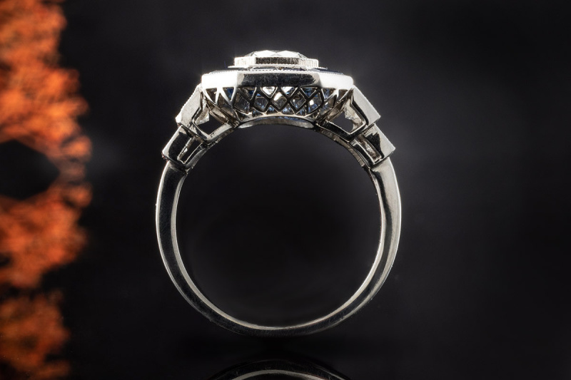 Art Deco Ring mit Brillant Diamanten und Saphir 2,25 Ct in Platin Arbeit 