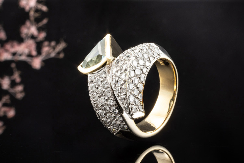 Aquamarin Ring mit Top Diamanten Schlangenform in Gelbgold Weißgold 750 