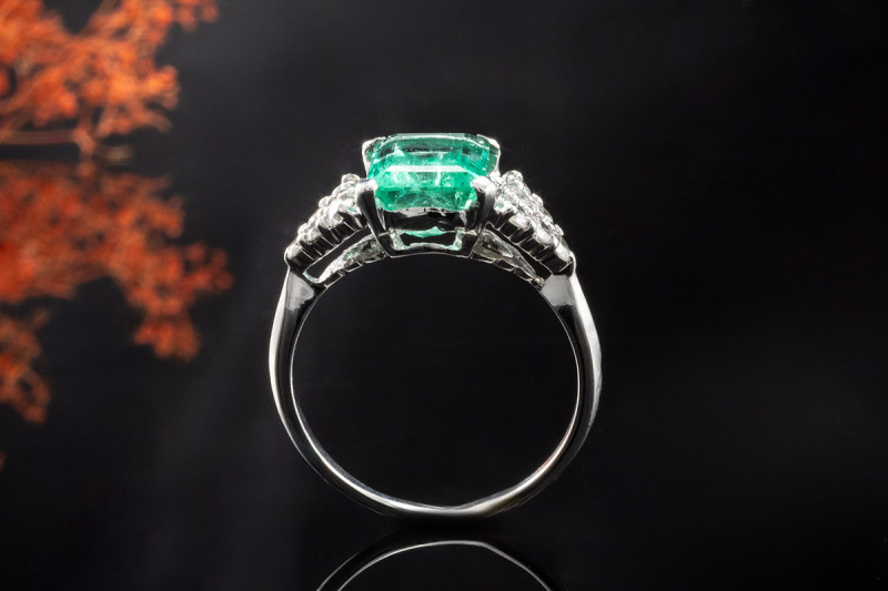 Smaragd Ring Emerald Cut mit Diamanten Brillanten seitlich Weißgold 750 