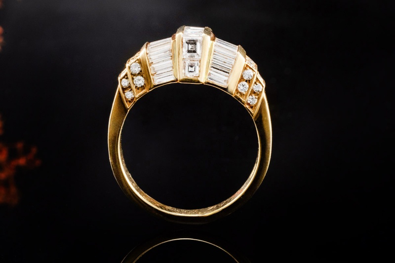 Goldschmiedearbeit Ring mit Diamanten Unikat mit Diamanten Gelbgold 750 