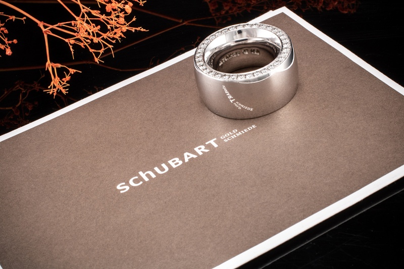 Schubart Düsseldorf Ring mit Diamanten Brillanten Massiv in Weißgold 750 