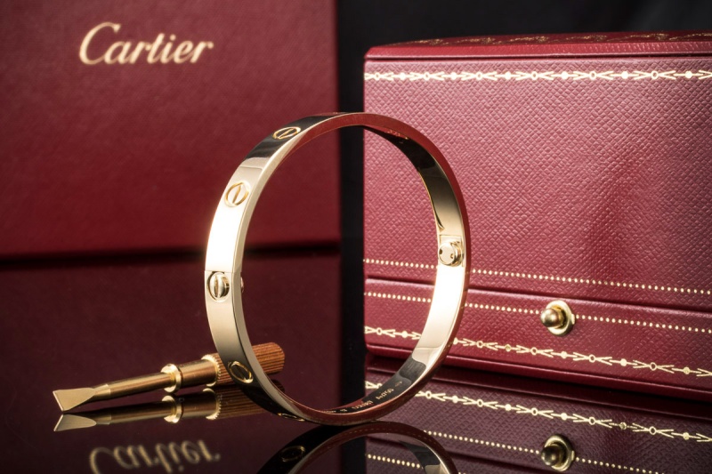 Cartier Love Armreif Armband Bracelet in 750er Gelbgold Gr. 17 Full Set 