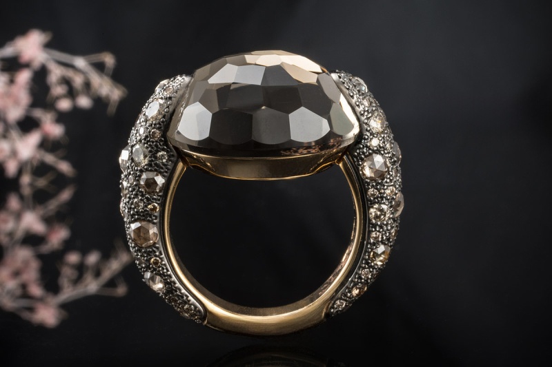 Pomellato Ring Catene Tango mit Rauchquarz und Diamanten in 750er Gold 