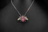 Brosche Nadel Große Fliege mit Pink Rubin und Diamanten in Weißgold 750 