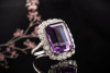 Art deco Ring mit 1 Amethyst und Diamanten in Platin Goldschmiedearbeit 