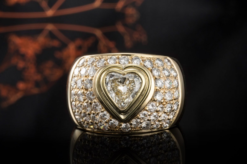 Herz Diamant Ring mit Brillanten Gelbgold 750 Goldschmiedearbeit Massiv 