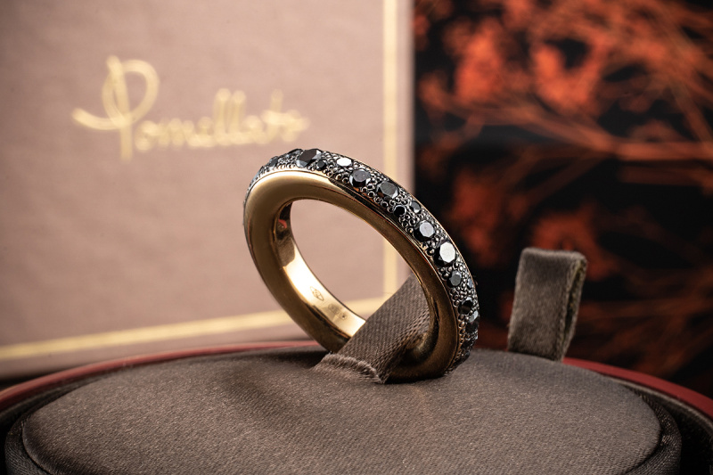 Pomellato Ring Iconica Schwarze Diamanten rundum in Rosegold 750 FullSet 