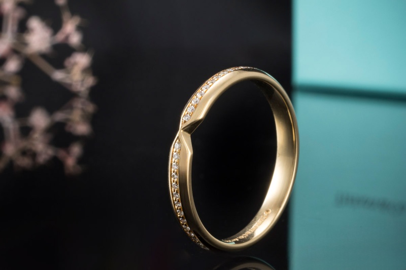 Tiffany & Co. Ring Nesting Narrow Band mit Diamanten in Gelbgold 750 OVP 