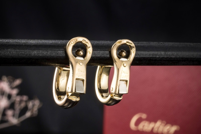 Cartier Vintage Ohrringe Ohrstecker mit je 1 Rubin in Gold Tricolor 750 