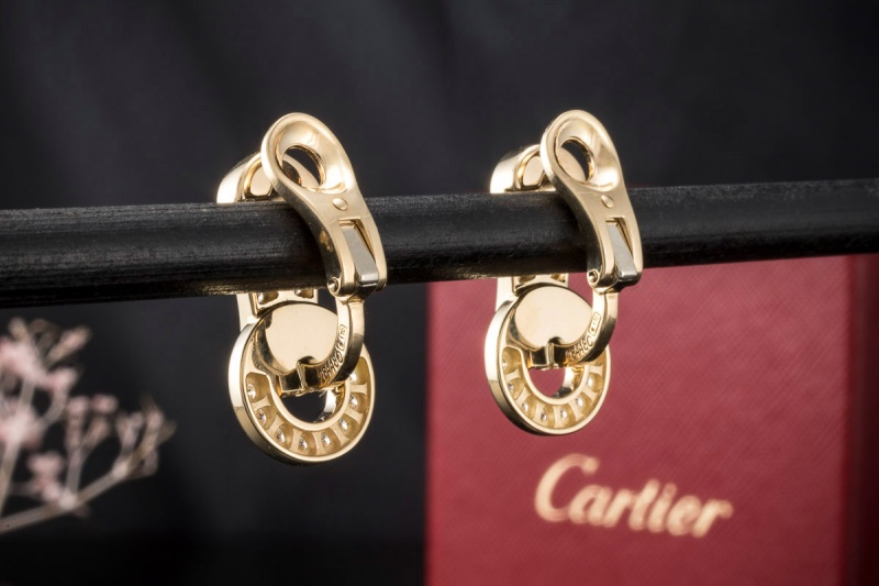 Cartier Ohrringe Agrafe Ohrclips mit 62 Top Diamanten in 750er Gelbgold 