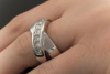 Doppelter Ring mit Carré Diamanten Modernes zeitloses Design in Weißgold 750 