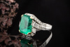 Traum Smaragd Ring Natürlich Emerald Cut mit Diamanten in 750er Weißgold 