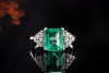 Smaragd Ring Emerald Cut mit Diamanten Brillanten seitlich Weißgold 750 