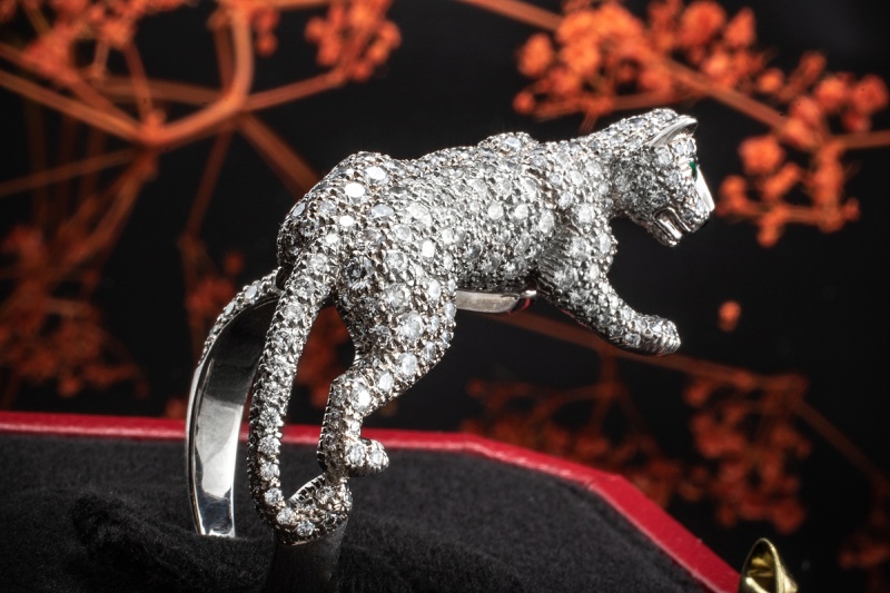 Cartier Panther Ring mit Diamanten Smaragd Onyx in 750er Weißgold OVP 56 