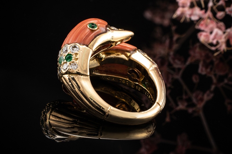 Van Cleef & Arpels Ring VCA Schwan Ente Koralle Diamant Smaragd Gold 750 