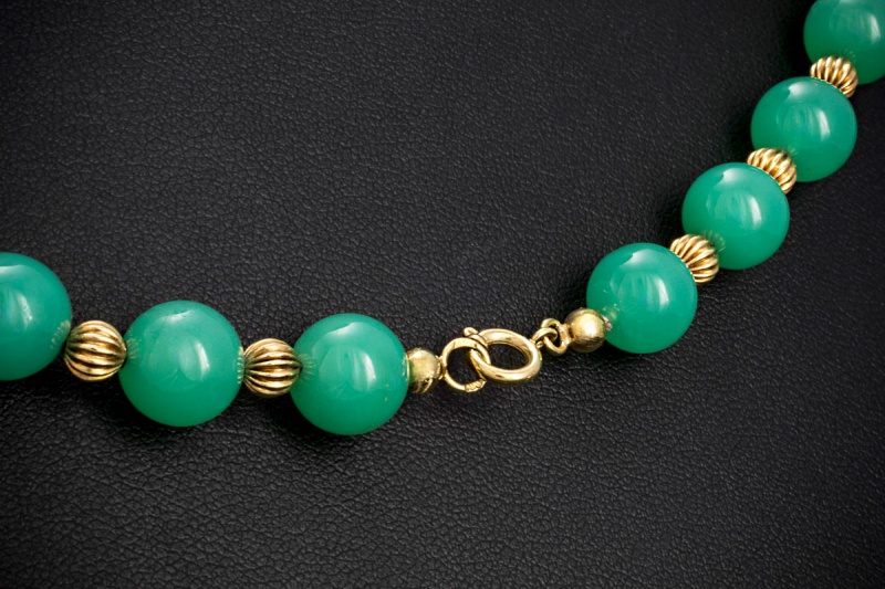 Collier Kette Chrysopras Kugeln 89 cm Schimmerndes Grün mit Gelbgold 750 