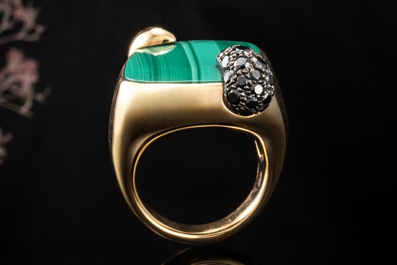 Pomellato Ring Ritratto Malachit Schwarze Diamanten Massiv Gelbgold 750 