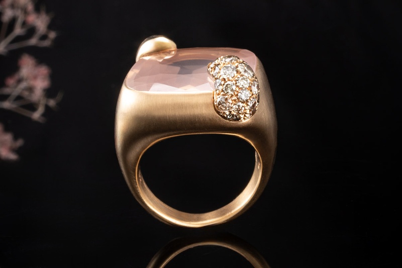 Pomellato Ring Ritratto Rosenquarz u. Diamanten Mattiert in Roségold 750 