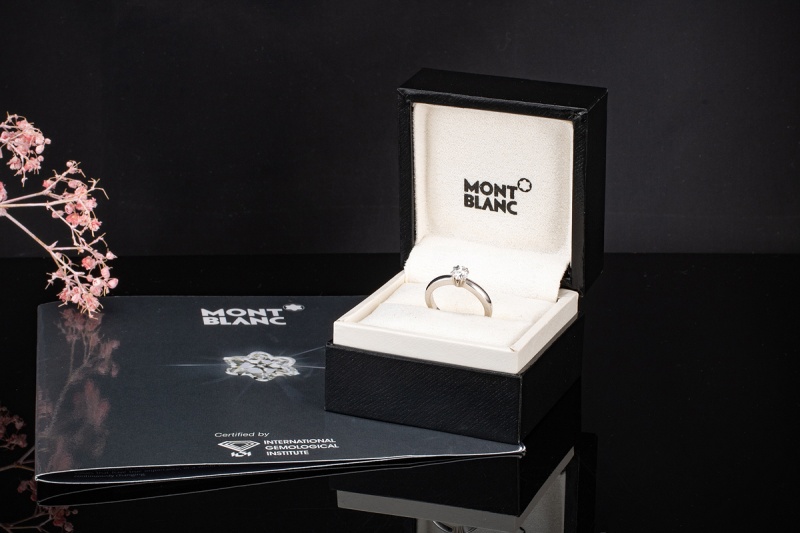 Montblanc Solitär Ring mit Diamant Lupenrein in 750er Weißgold Full Set 