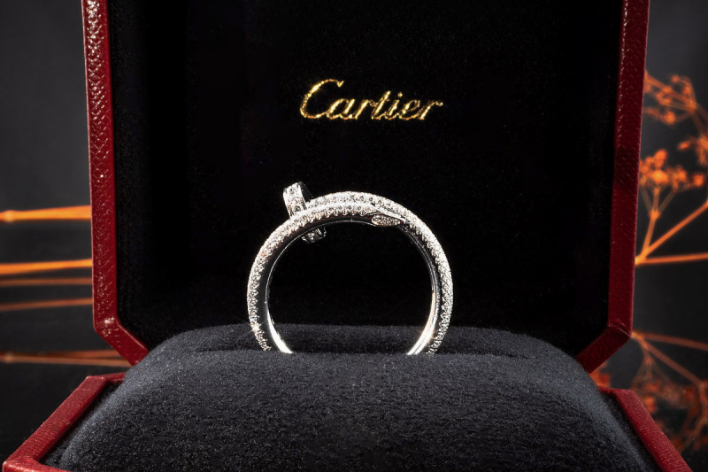 Cartier Juste un Clou Ring mit 241 Diamanten Weißgold 750 Gr 60 Full Set 