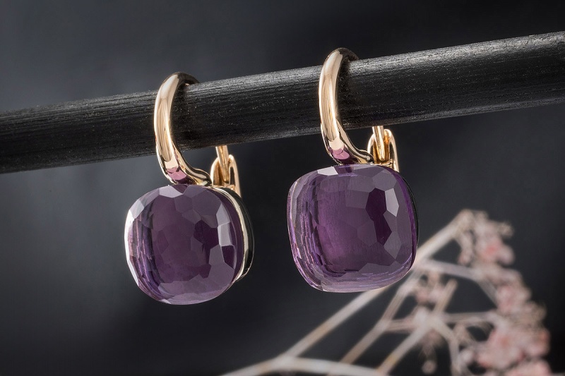 Pomellato Ohrringe Ohrstecker Nudo Classic mit Amethyst Lila in Gold 750 