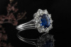 Saphir Ring in Weißgold 750 mit Diamanten Royales Blau Oval Brillanten 
