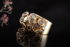 Verspielter Ring mit beweglichen braunen Diamanten in 750er Gold Arbeit 